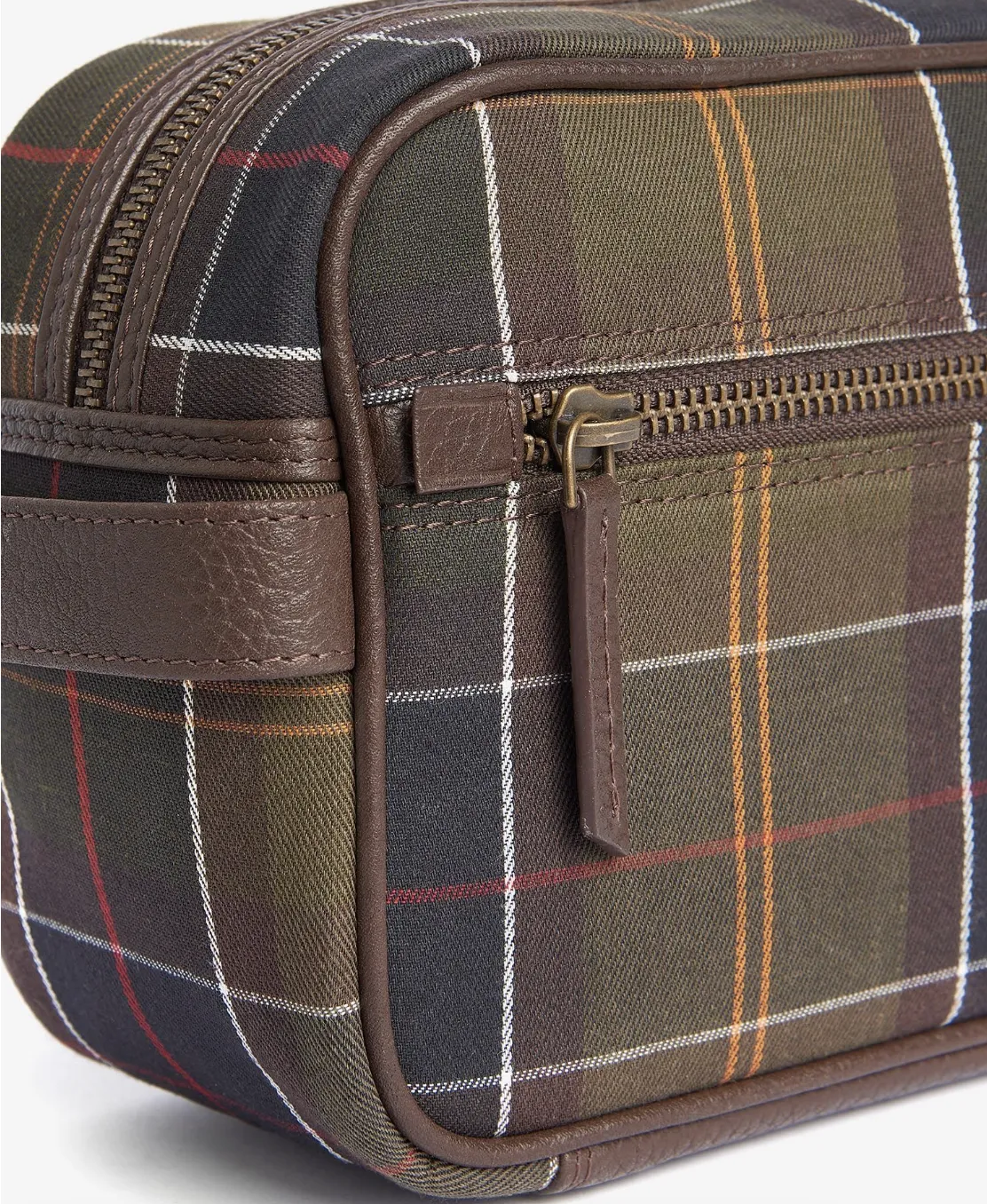 Barbour Classic Tartan/Leather Washbag