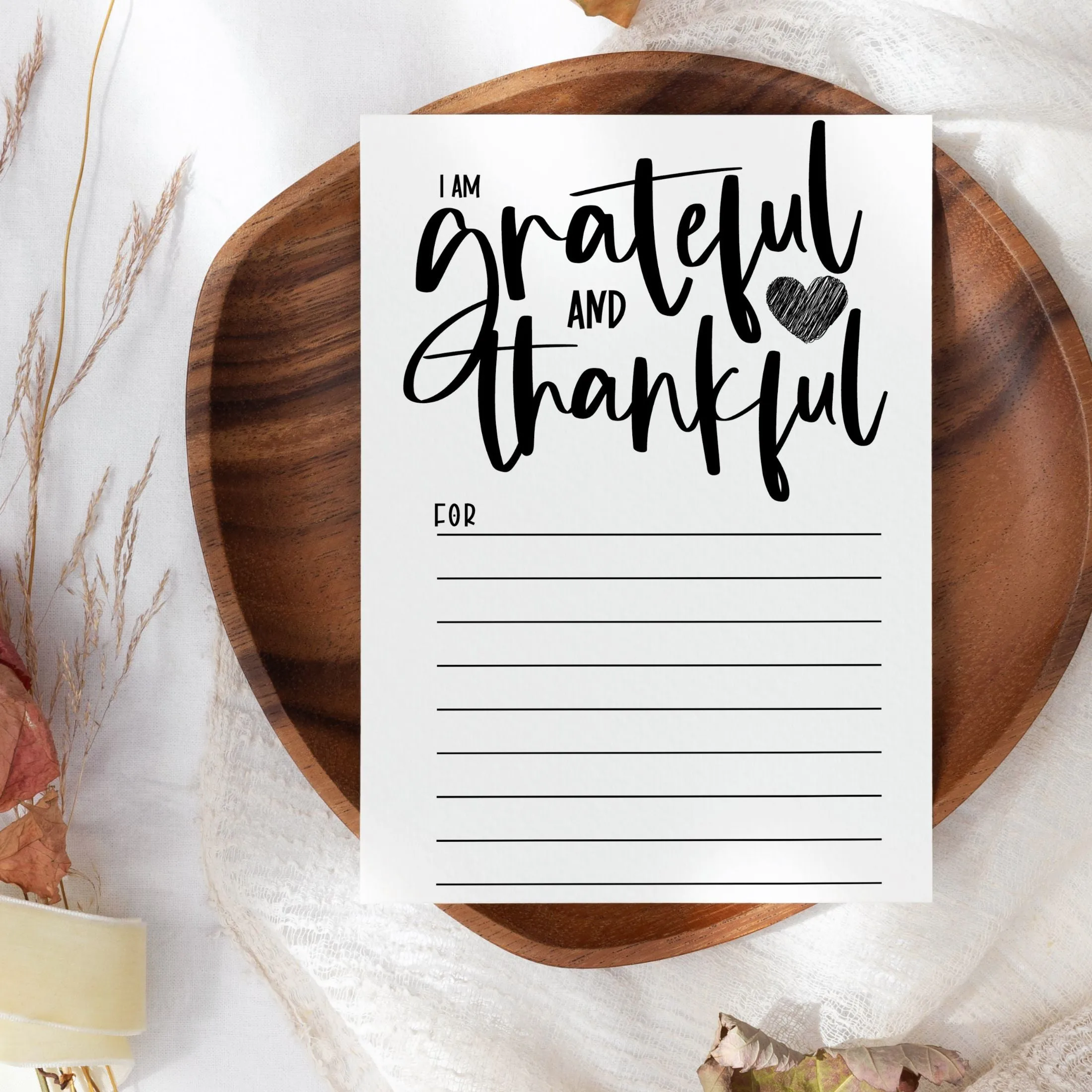 Modern Calligraphy Gratitude Cards Pack - 25 Elegant Black & White 4x6 Thankful Note Cards for Christmas, Thanksgiving, Daily Mantras - Durable Keepsake Cardstock - Perfect Holiday Party Supplies